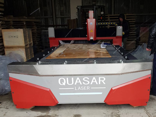 Лазерный станок Quasar F3015E 1,5 кВт Raycus