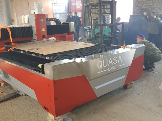Лазерный станок Quasar F3015E 1,5 кВт Raycus